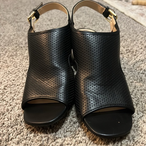 Heels - Picture 3 of 3